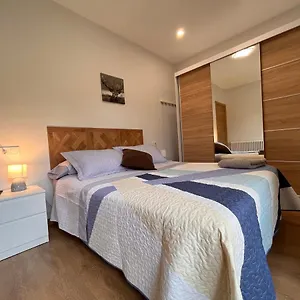 https://habitacion-centrica-con-balcon.sansebastianhotels.net