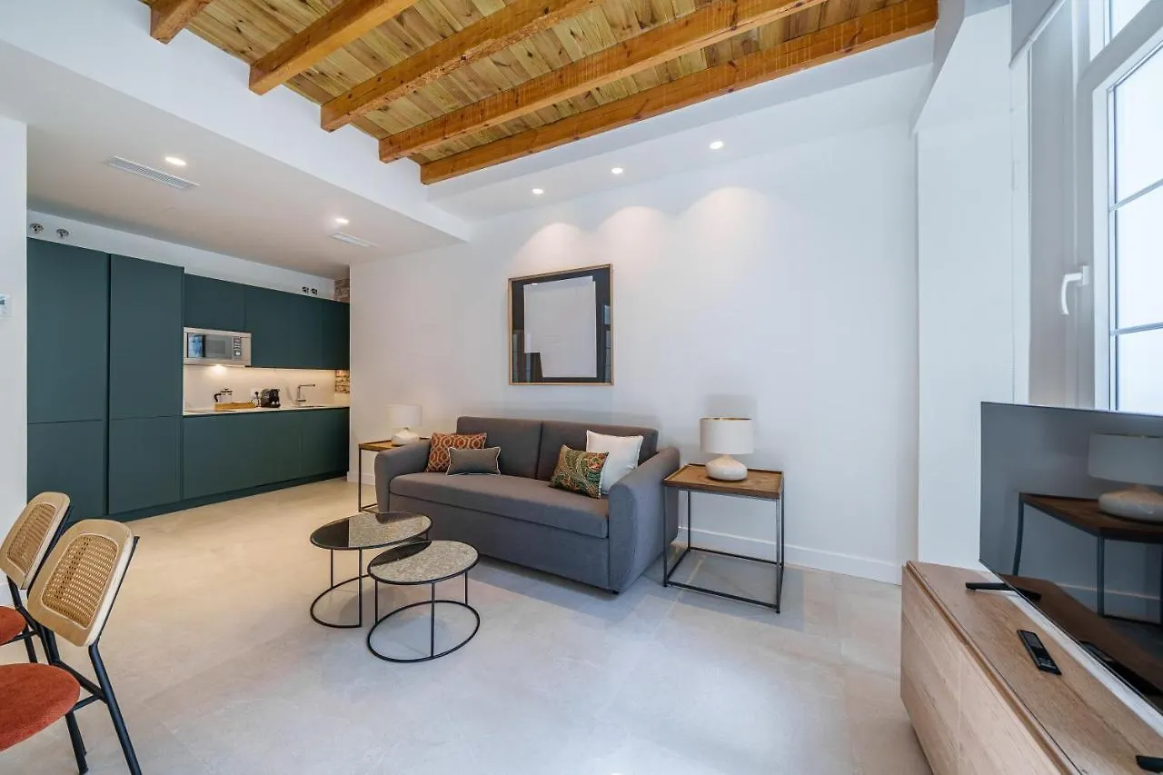 Homely Malaga Mariblanca 17, Vegafuente Apartments